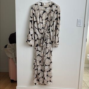 H&M Seashell Wrap Dress Medium
